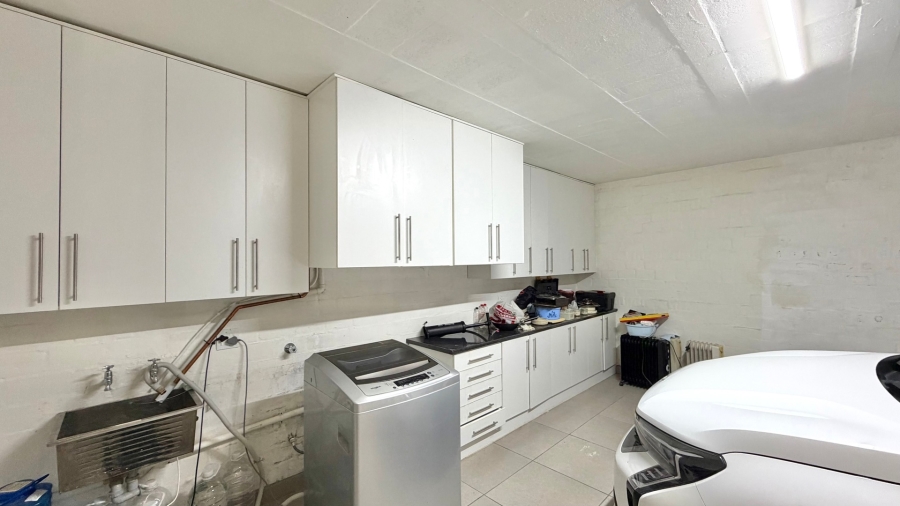 3 Bedroom Property for Sale in Mountainside Western Cape